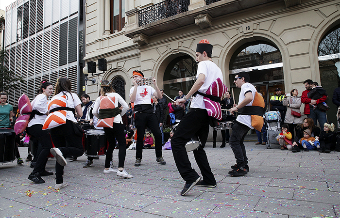 Resultado de imagen de carnaval a les corts